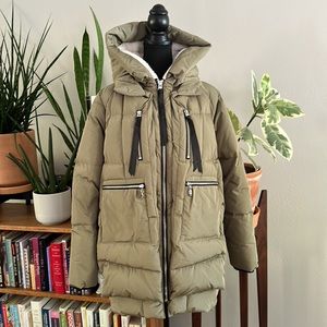 Orolay Down Coat with Cozy Hood, Green, size M